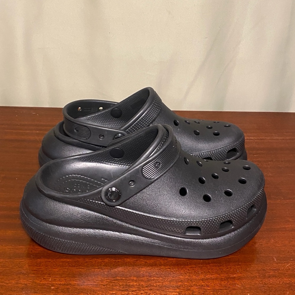 CROCS Classic Crush Clogs Black Mens and Women’s unisex Slip On WMNS 8 / Mens 6